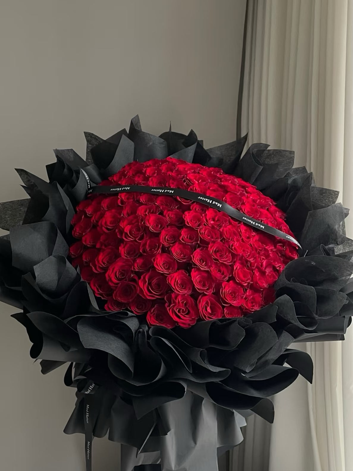 L2-Fancy Wrapping Red Rose Bouquet