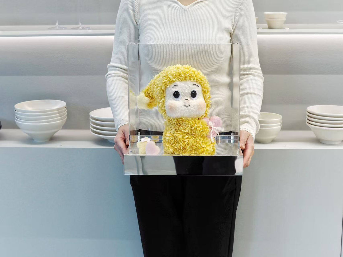 P12. TWINKLE TWINKLE Preserved Flower Gift Box