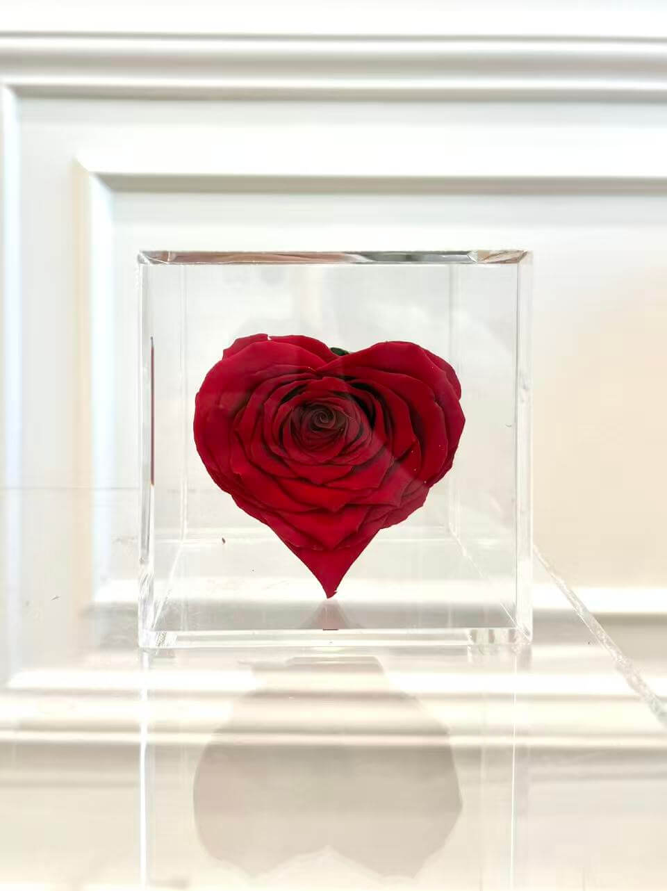 P14. Heart-shaped Preserved Red Rose Gift Box