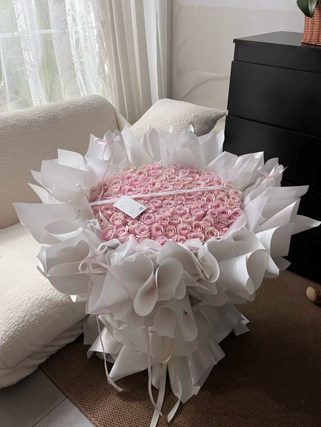 L2-Fancy Wrapping Pink Rose Bouquet
