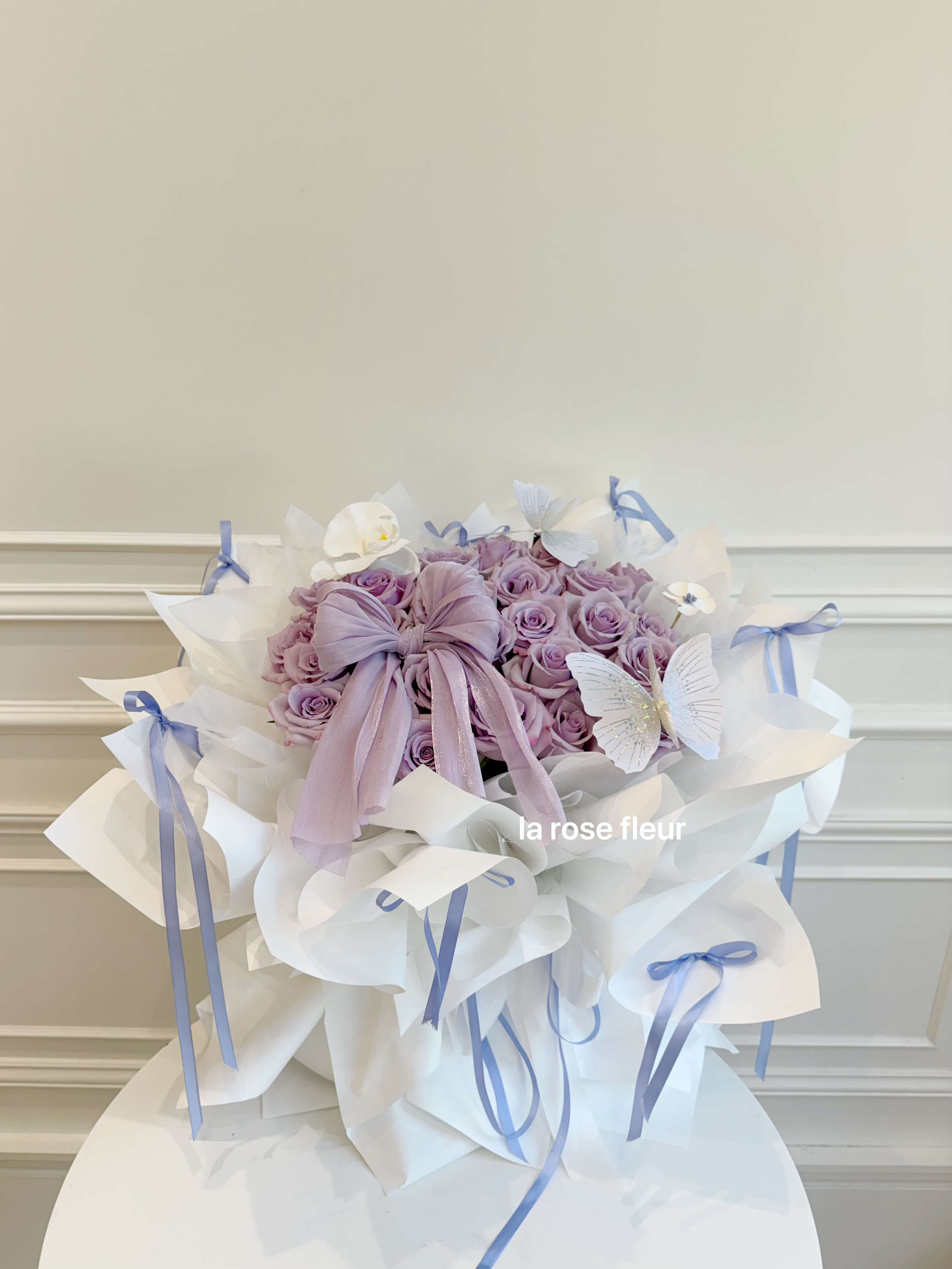 L2-Fancy Wrapping Light Purple Rose Bouquet