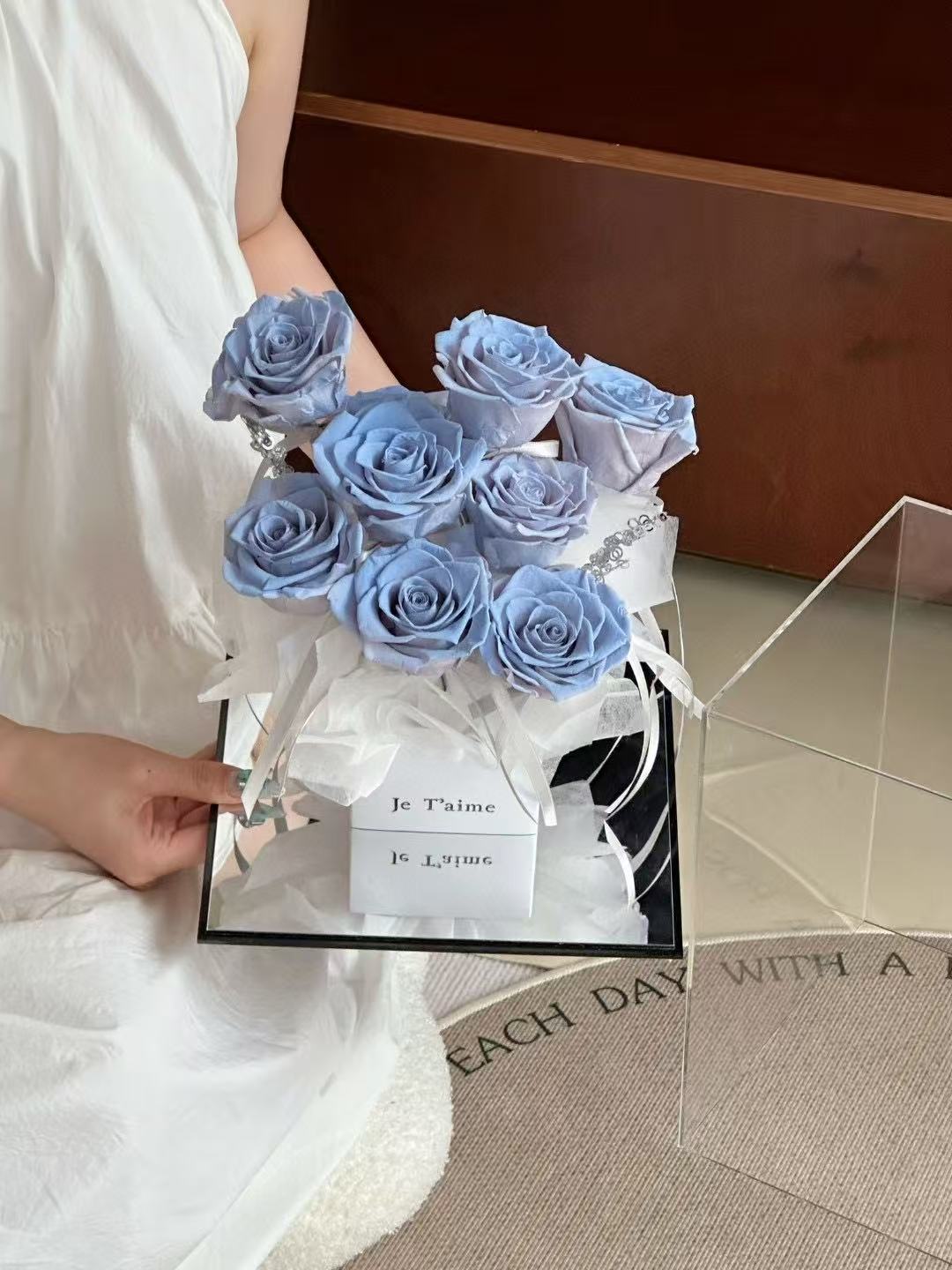8 Roses Flower Box 永生玫瑰礼盒