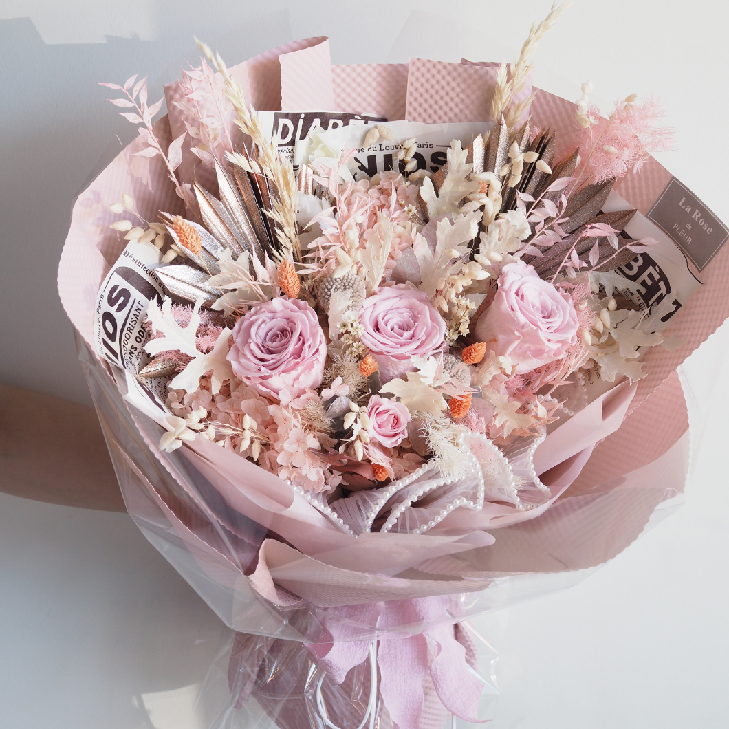 Light Pink Preserved Flowers by La Rose Fleur