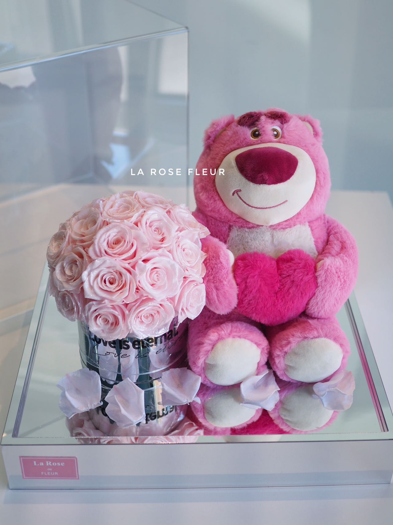 LOTSO Preserved Flower Gift Box