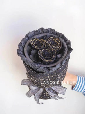 Preserved Black Rose Bouquet (3 stems)