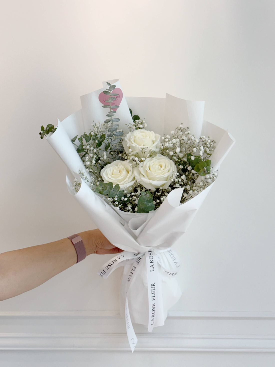 Fresh White Rose Bouquet W22