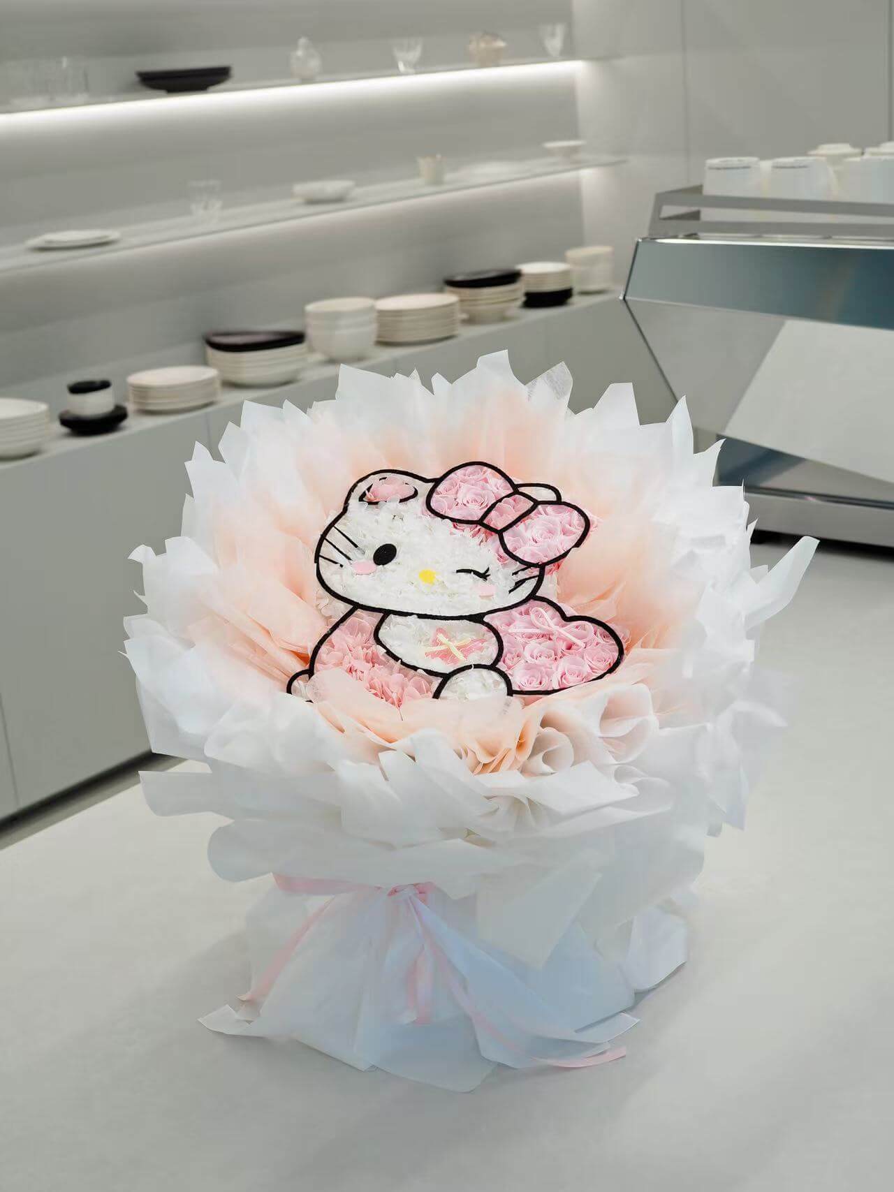 P2. HELLOKITTY Preserved Flower bouquet