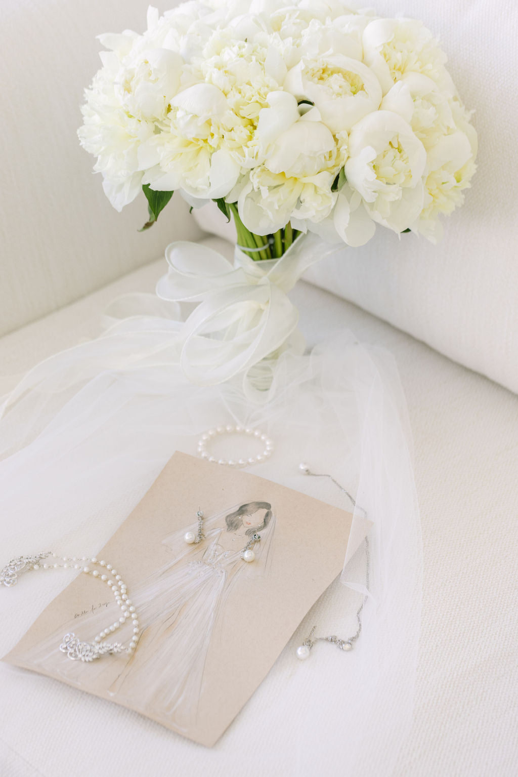 Elegant bridal bouquet by La Rose Fleur, the perfect complement to your wedding attire.