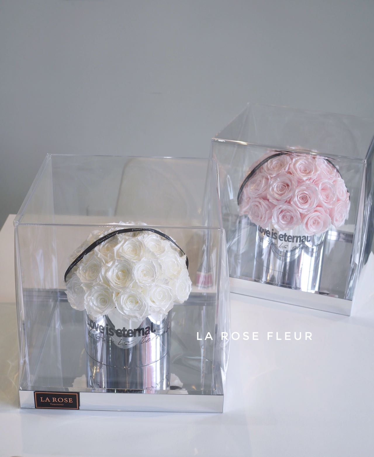 Preserved Rose Transparent Flower Bucket